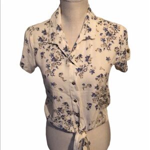 No boundaries crop top, blue/white, xs